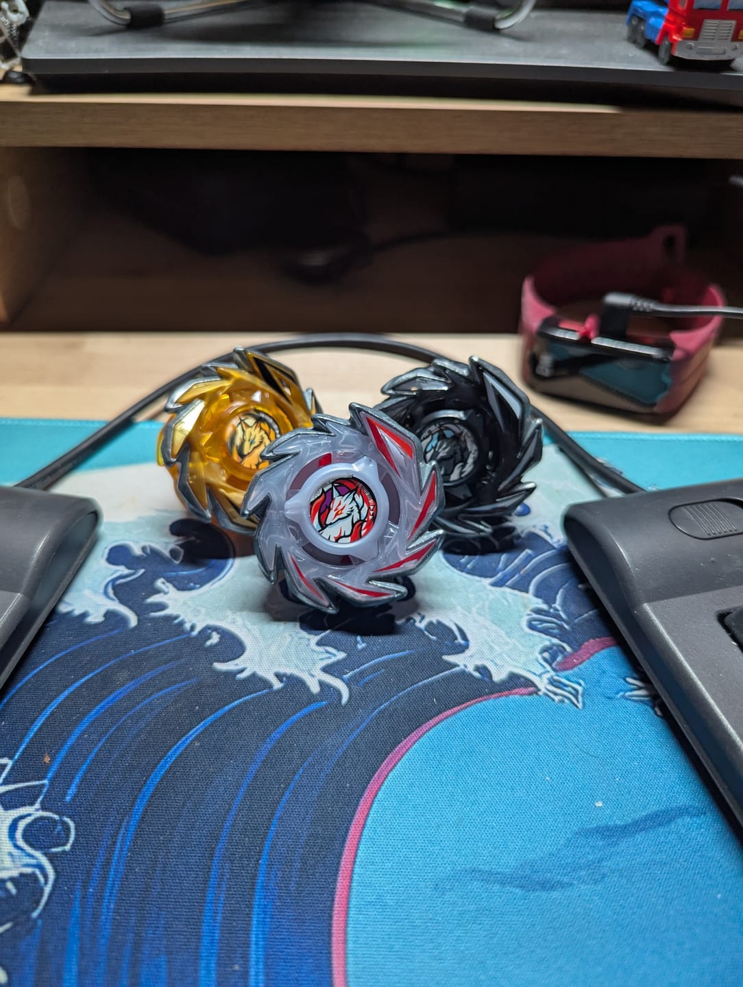 Customer photo review of [Pre-Order] Full Set Takara Tomy Beyblade X CX-06 FoxBrush J9-70GR