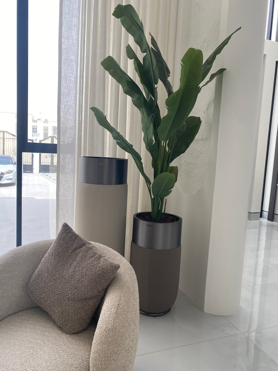 Customer photo review of Skyline Stainless Steel and PU Leather Planter Box 120cm TG-P05