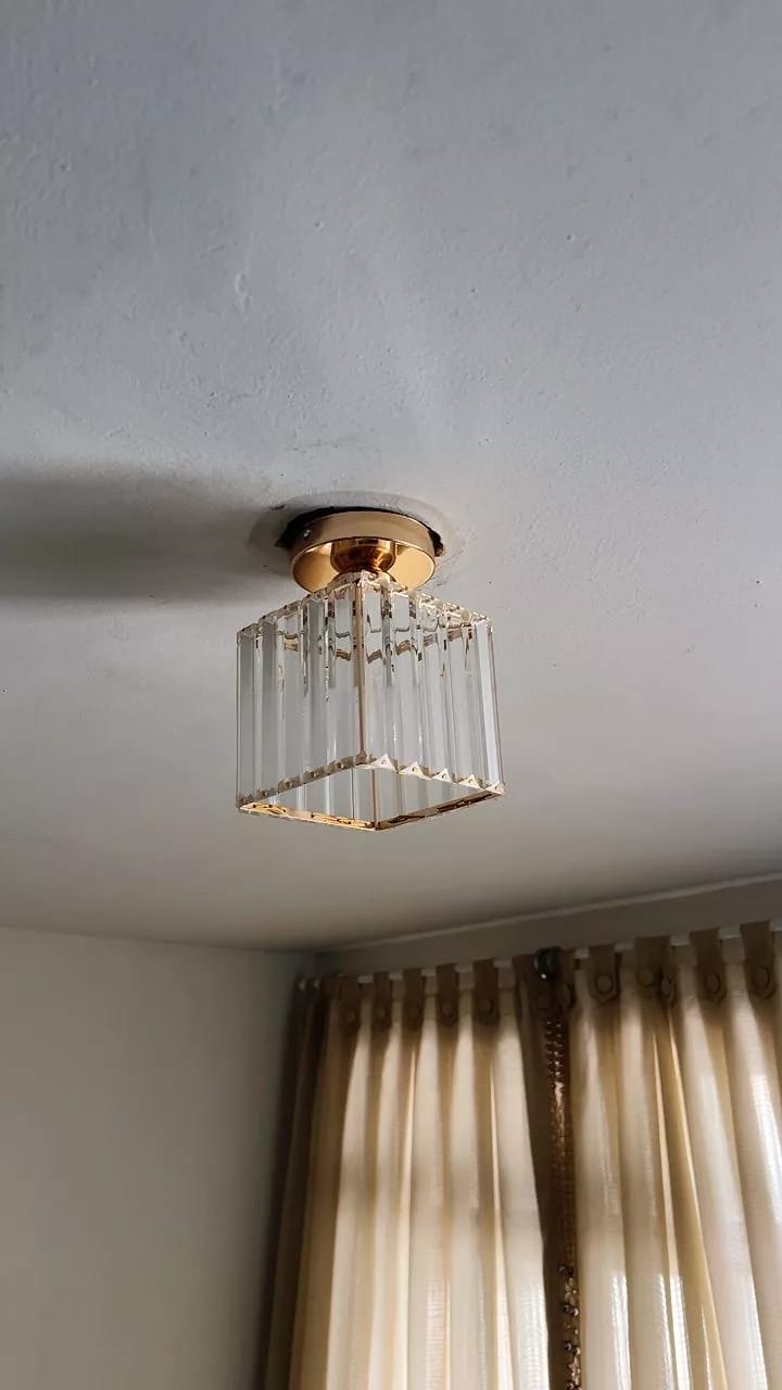 Customer photo review of Luminária de Teto Sofisticada Cúpula de Vidro Bivolt