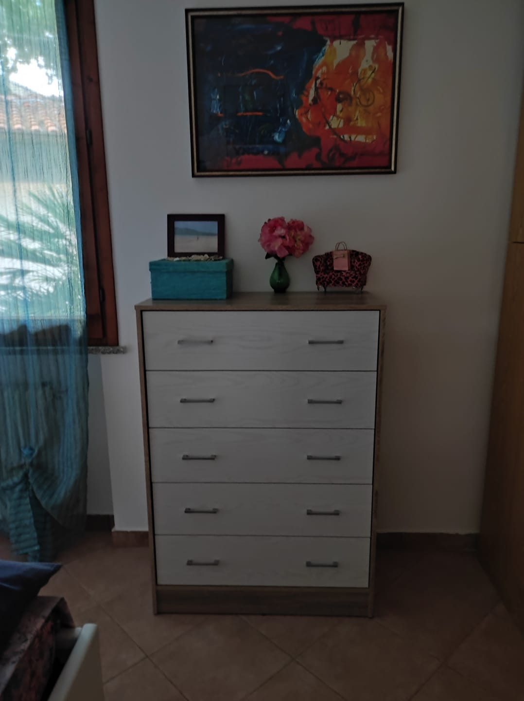 Customer photo review of Cassettiera con 5 cassetti in rovere nordico e bianco alpes