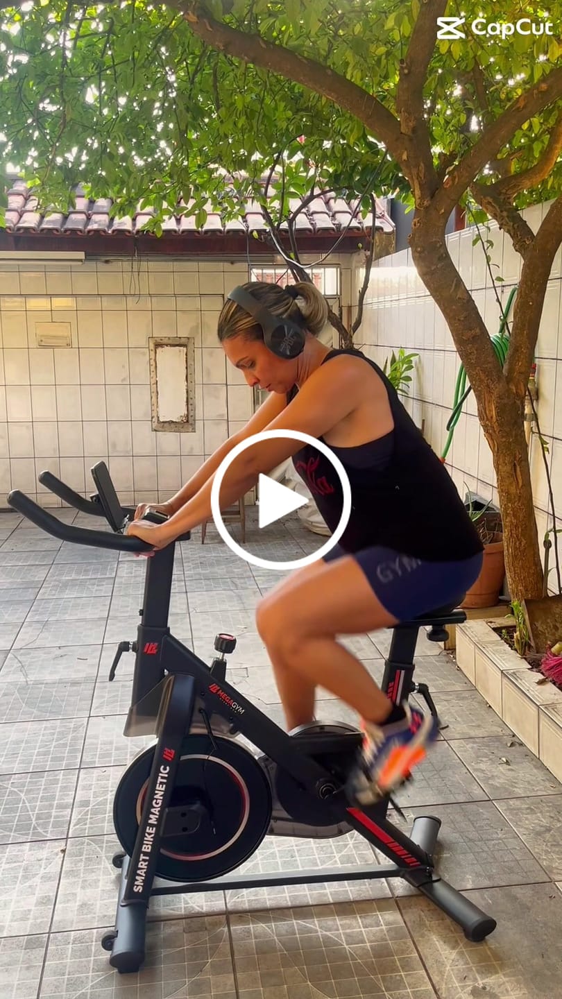 Customer video review of Bicicleta Ergométrica Smart Bike Magnetic MegaGym
