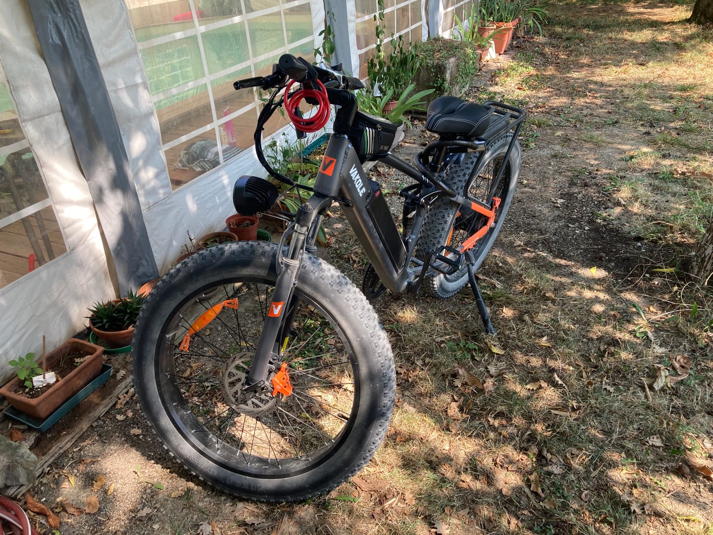 Customer photo review of Vakole CO26 750W 26" Fat Bike 768Wh Full Suspension E-Mountain Bike 48V 16Ah Battery