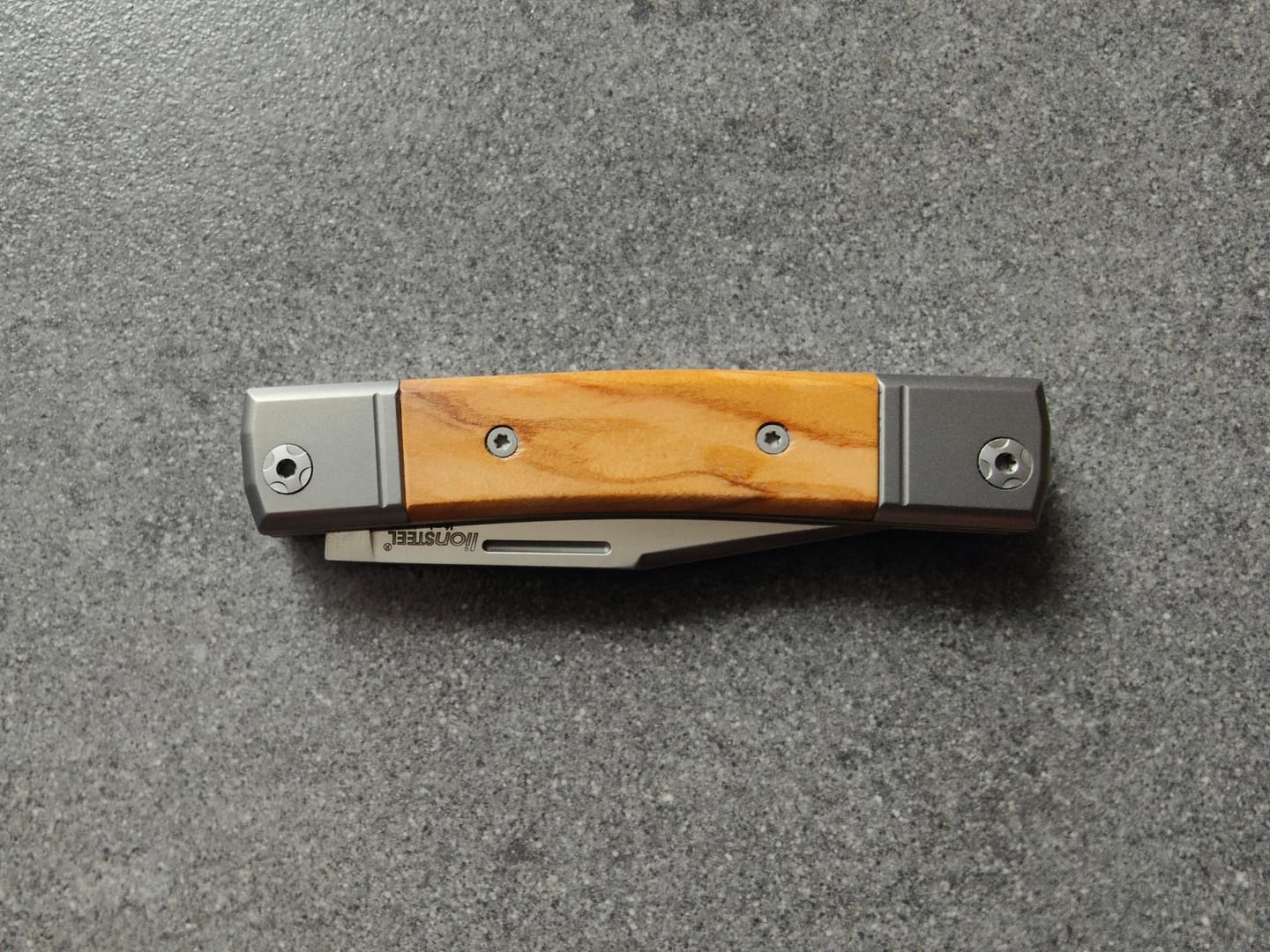 Customer photo review of BestMan, Clip Point - Olivenholz