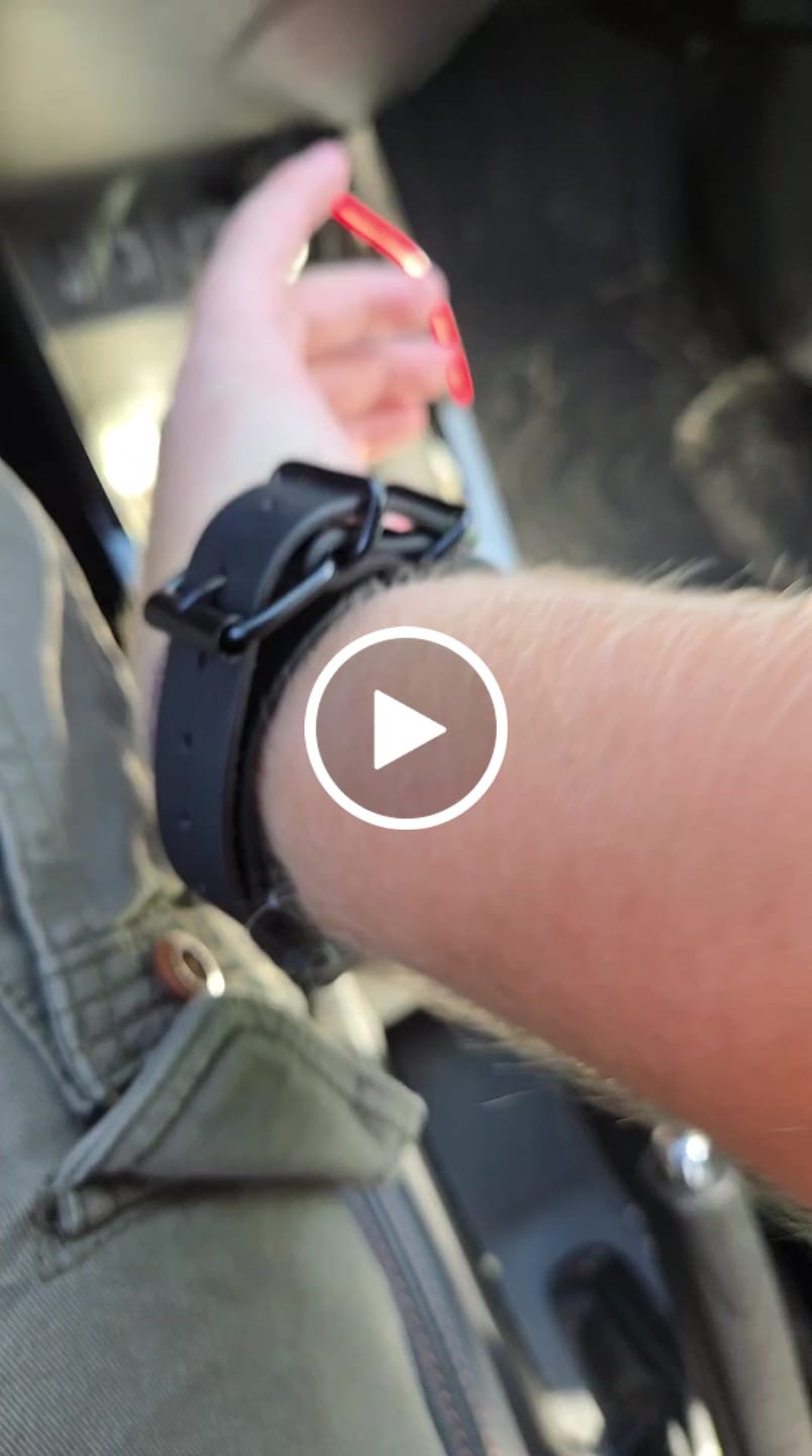 Customer video review of Luxe Chain( 3 in 1 Convertible Leather Bracelet, Handcuffs & Choker Necklace)