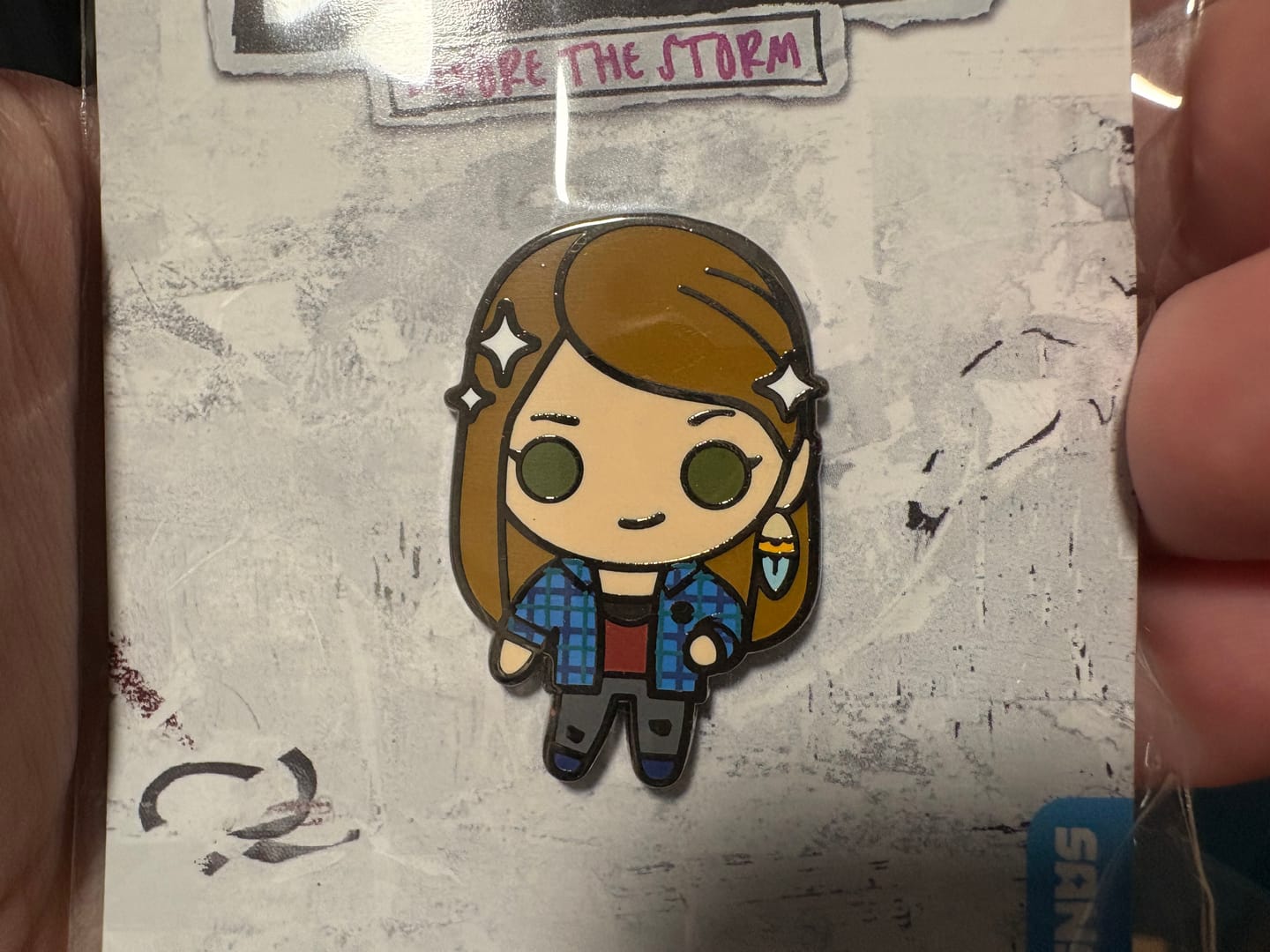 Customer photo review of Life is Strange - Rachel Amber Collector's Pin
