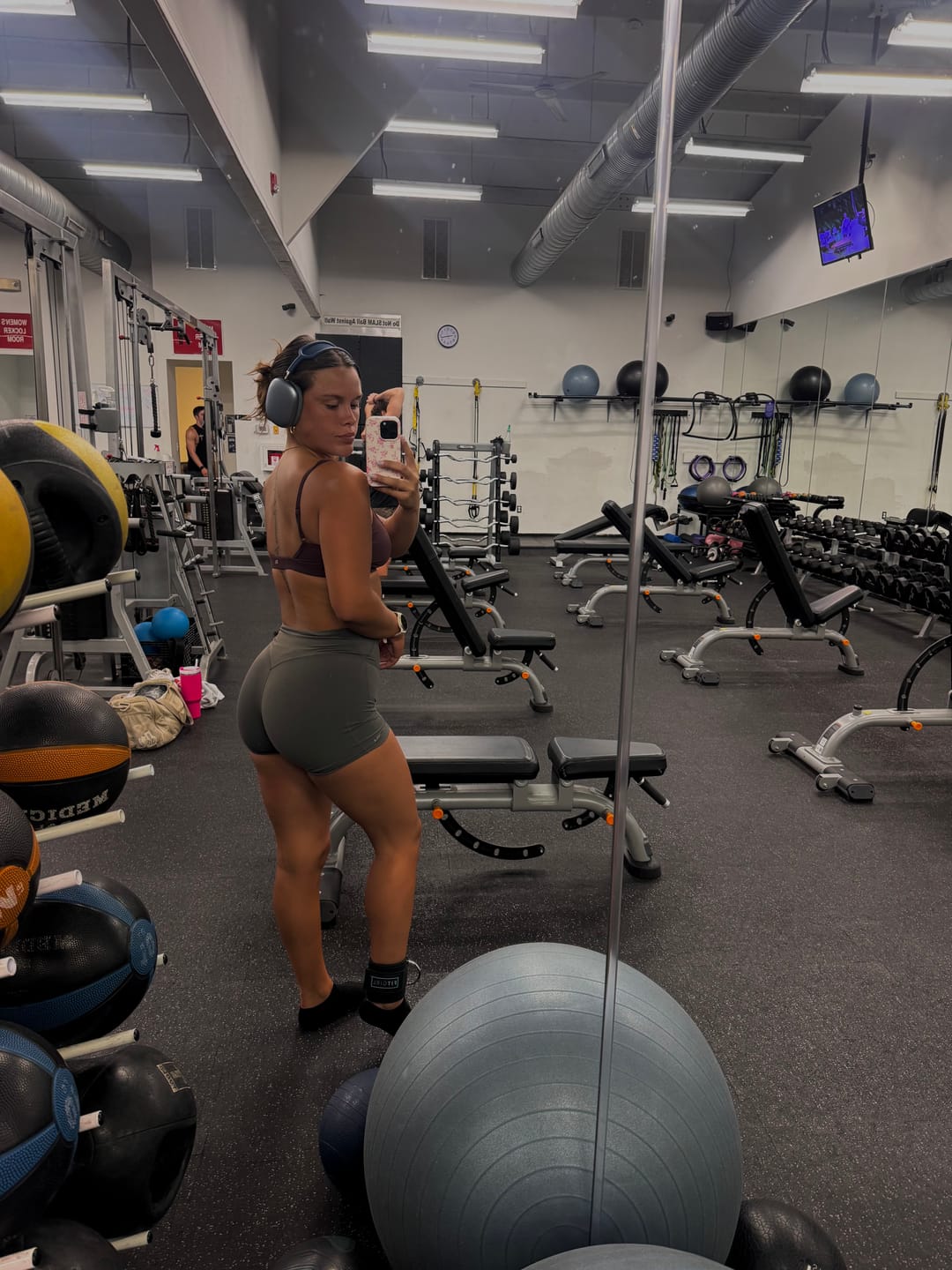 Customer photo review of W160 Legacy flow Shorts