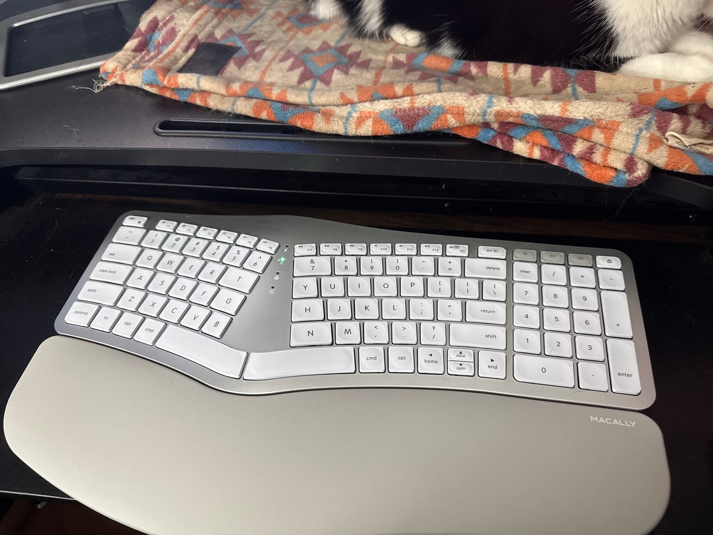 Customer photo review of Wireless Ergonomic Keyboard for Mac