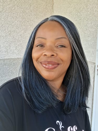 Customer photo review of Sensationnel Dashly Salt & Pepper HD Lace Front Wig - SP LACE UNIT 5