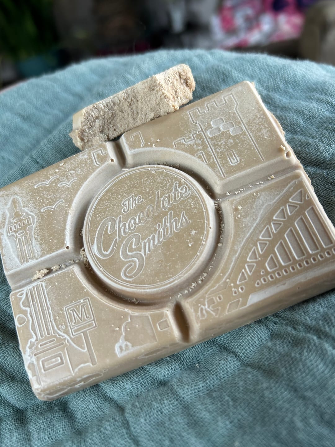 Customer photo review of Nana’s Biscuit Tin Bar 145g