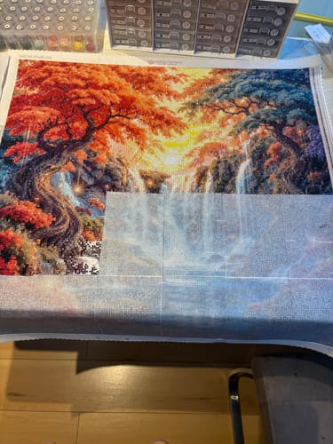 Customer photo review of 5D Diamond Painting – Tal der Lichtquellen