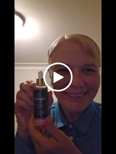 Customer video review of DIVINE9 Facial Serum