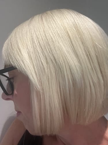 Customer photo review of Face Framing Layers / Clip In Extensions / Human Hair / 14 inches / 15 grams