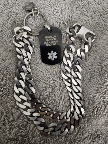 Customer photo review of 55cm Curb Chain in Sterling Silver