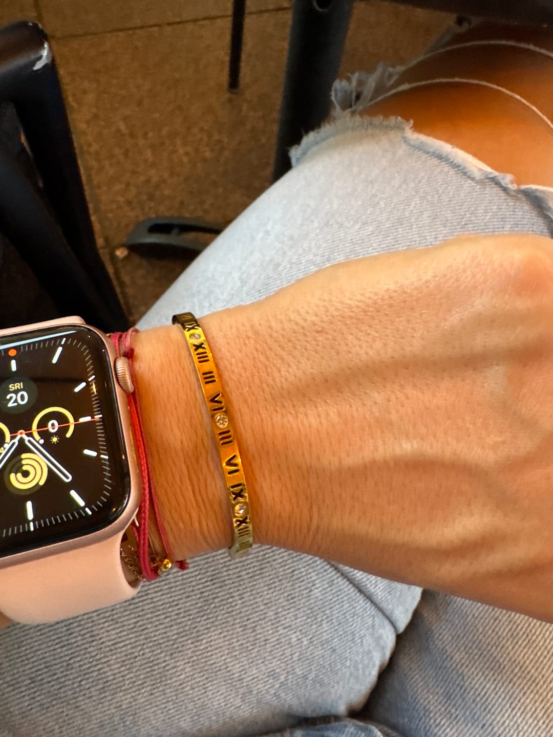 Customer photo review of Roman 18K Gold Bangle