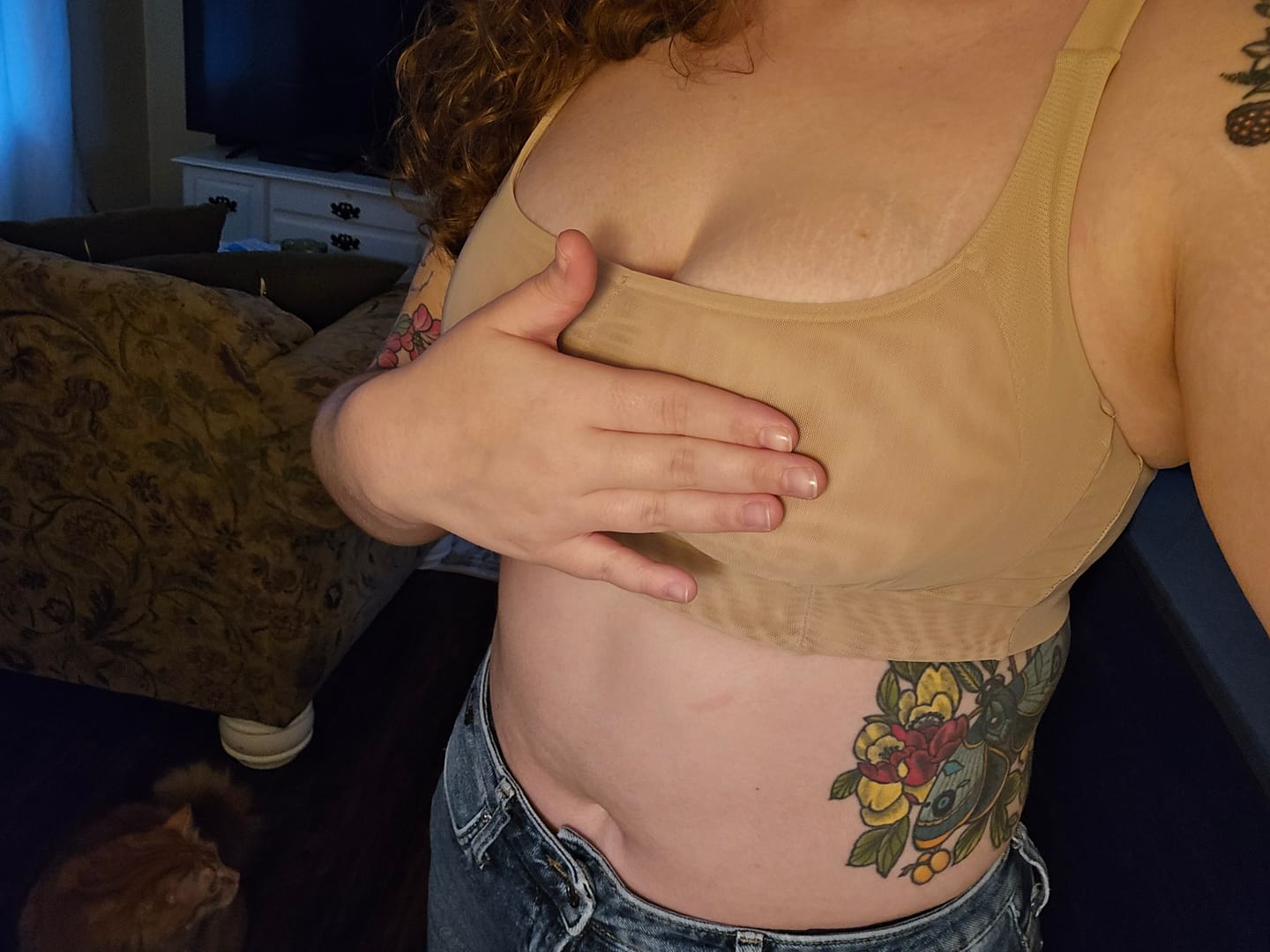 Customer photo review of BUSTY BASICS CROP - LATTE