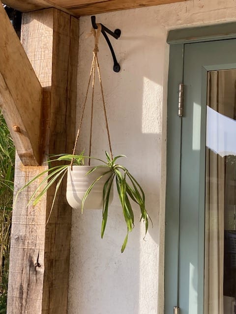 Customer photo review of 7 & 10 Inch Cast Iron Hanging Hook Bracket