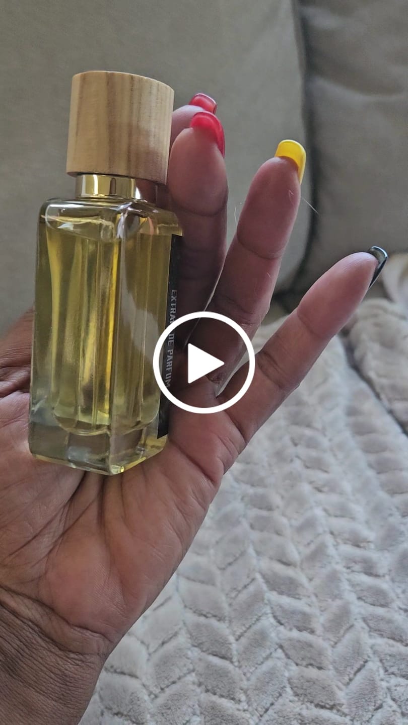 Customer video review of Silky Veil Of Santal 36