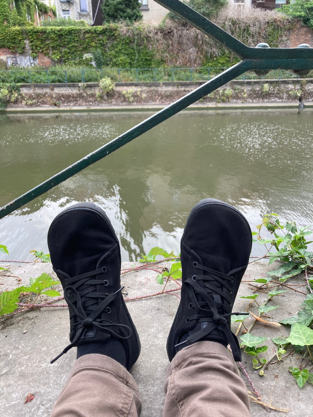 Customer photo review of Vaistoa Rento 2 | Canvas Barefoot Sneakers