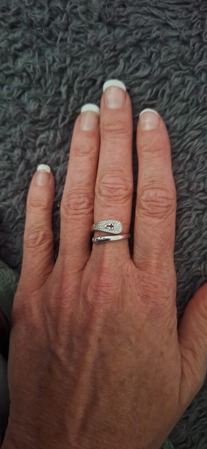Customer photo review of "FAITH" Handmade Christian Family Ring in Zircon & 925 Sterling Silver (GIFTING OFFER)