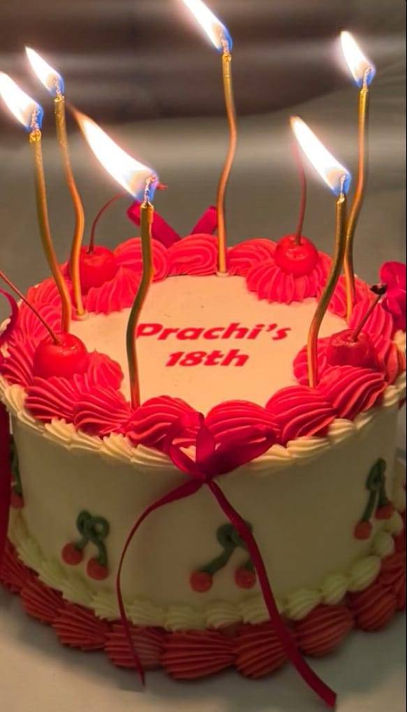 Customer photo review of Cherry Vintage Cake