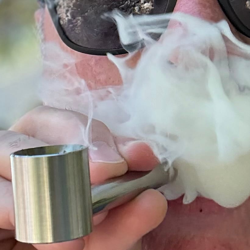 Customer photo review of Smokey Pipe – Titanium Pipe