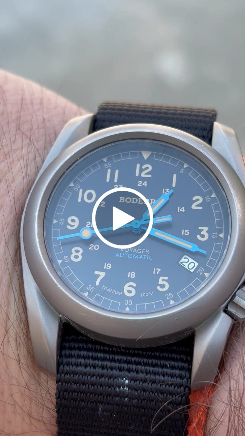 Customer video review of VOYAGER - 100M Waterproof Titanium Automatic Field Watch | Vintage Noir