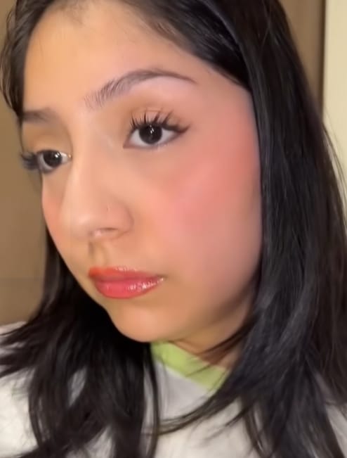 Customer photo review of Velvet Wing