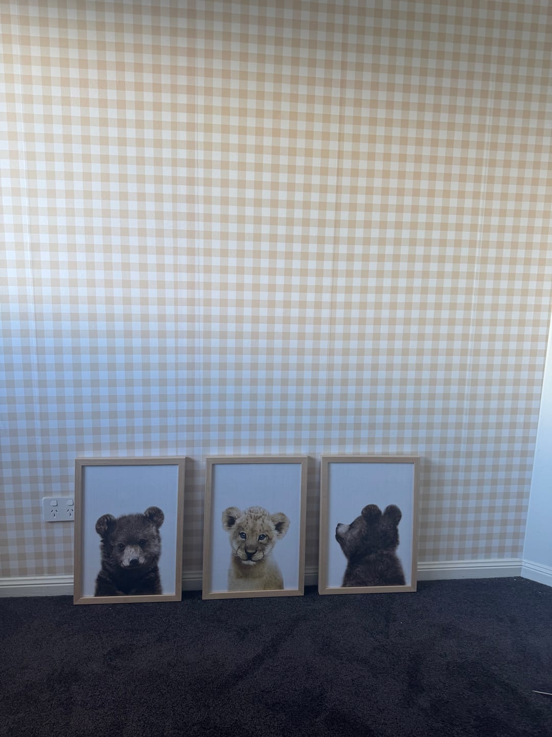 Customer photo review of Small Gingham Check Beige Wallpaper