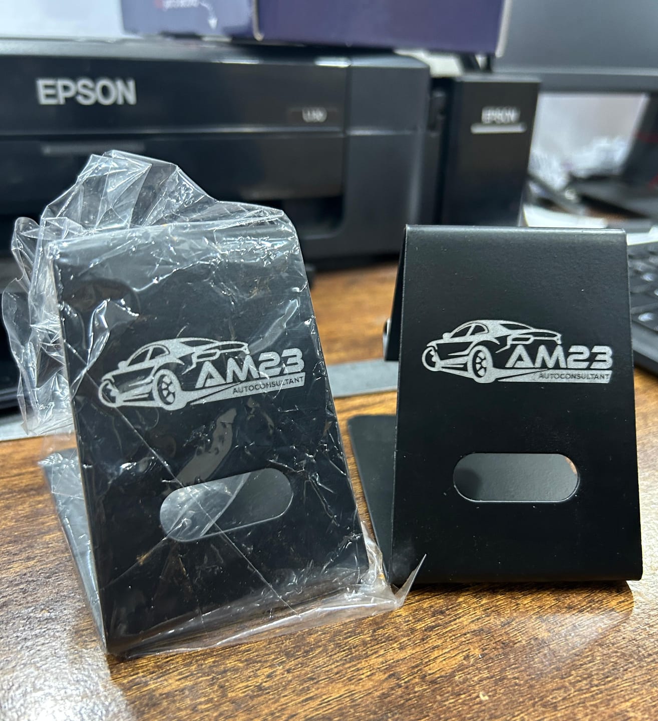 Customer photo review of Premium Mobile Stand | Best for Corporate Gifting | PrintMine.in