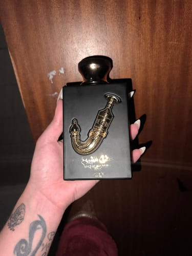 Customer photo review of ISHQ AL SHUYUKH GOLD LATTAFA PRIDE - 100 ML