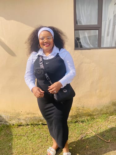 Customer photo review of Fashionista Crossbody Bag