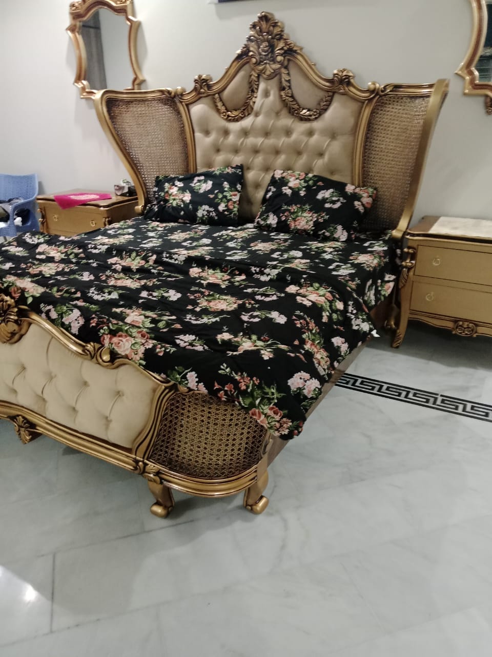 Customer photo review of VERDANT summer comforter set- 7 pcs