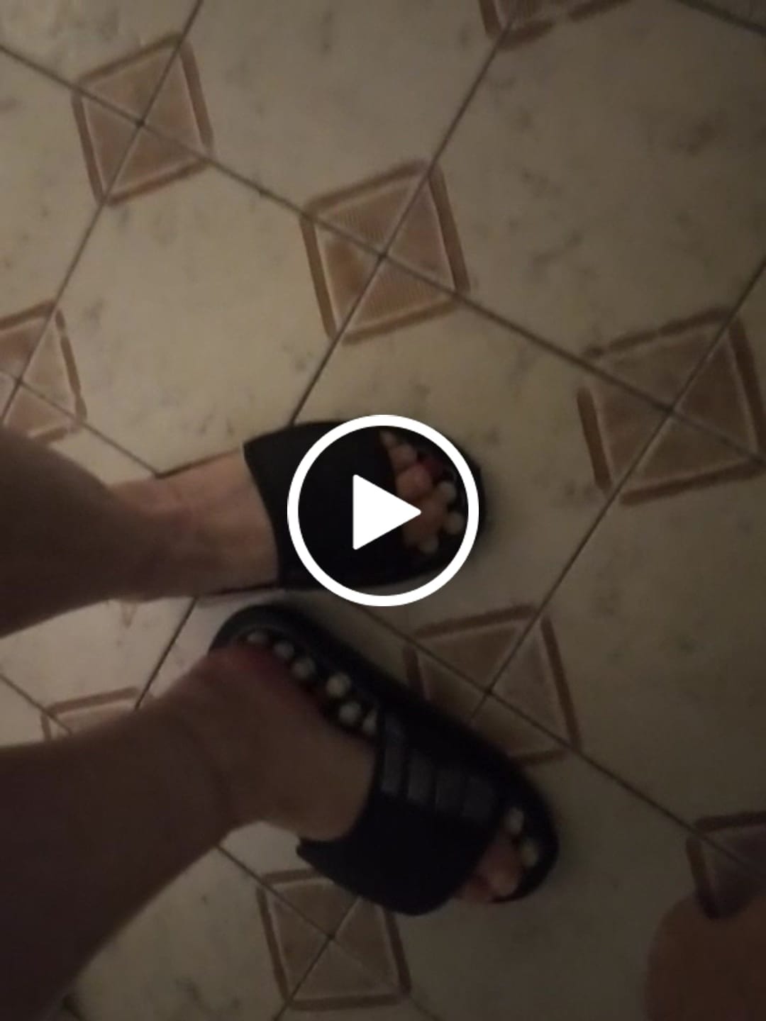 Customer video review of Talpmasszírozó Akupresszúrás Papucs