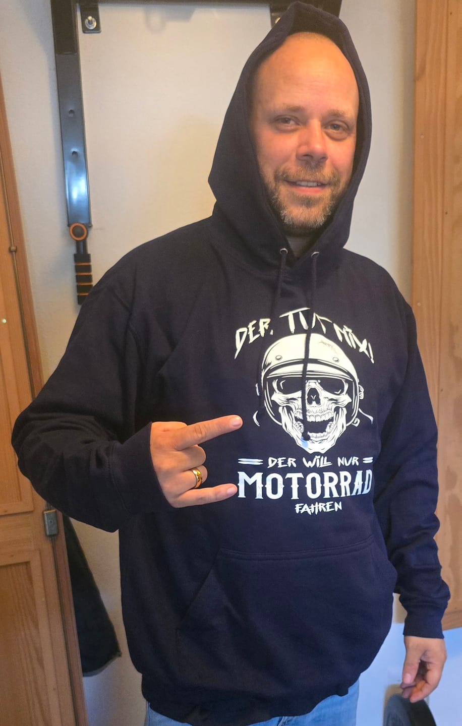Customer photo review of Der tut nix - Der will nur Motorrad fahren - Biker Hoodie