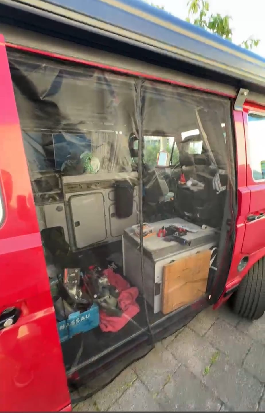 Customer photo review of Magnetic Bug Screen for VW T3 Westfalia Sliding Door BLACK