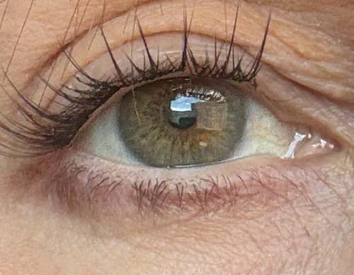 Customer photo review of Jetsetter Tri-Fold Mirror