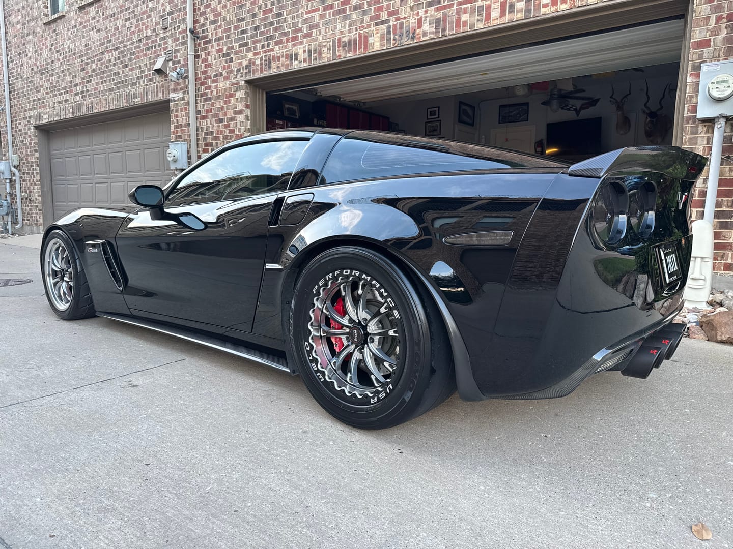 Customer photo review of 2005-13 Corvette C6 Z06 ZR1 Extended CARBON FIBER Rear Splash Guard Mud Flaps