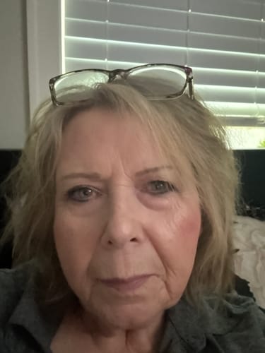 Customer photo review of Eye Shadow Daring