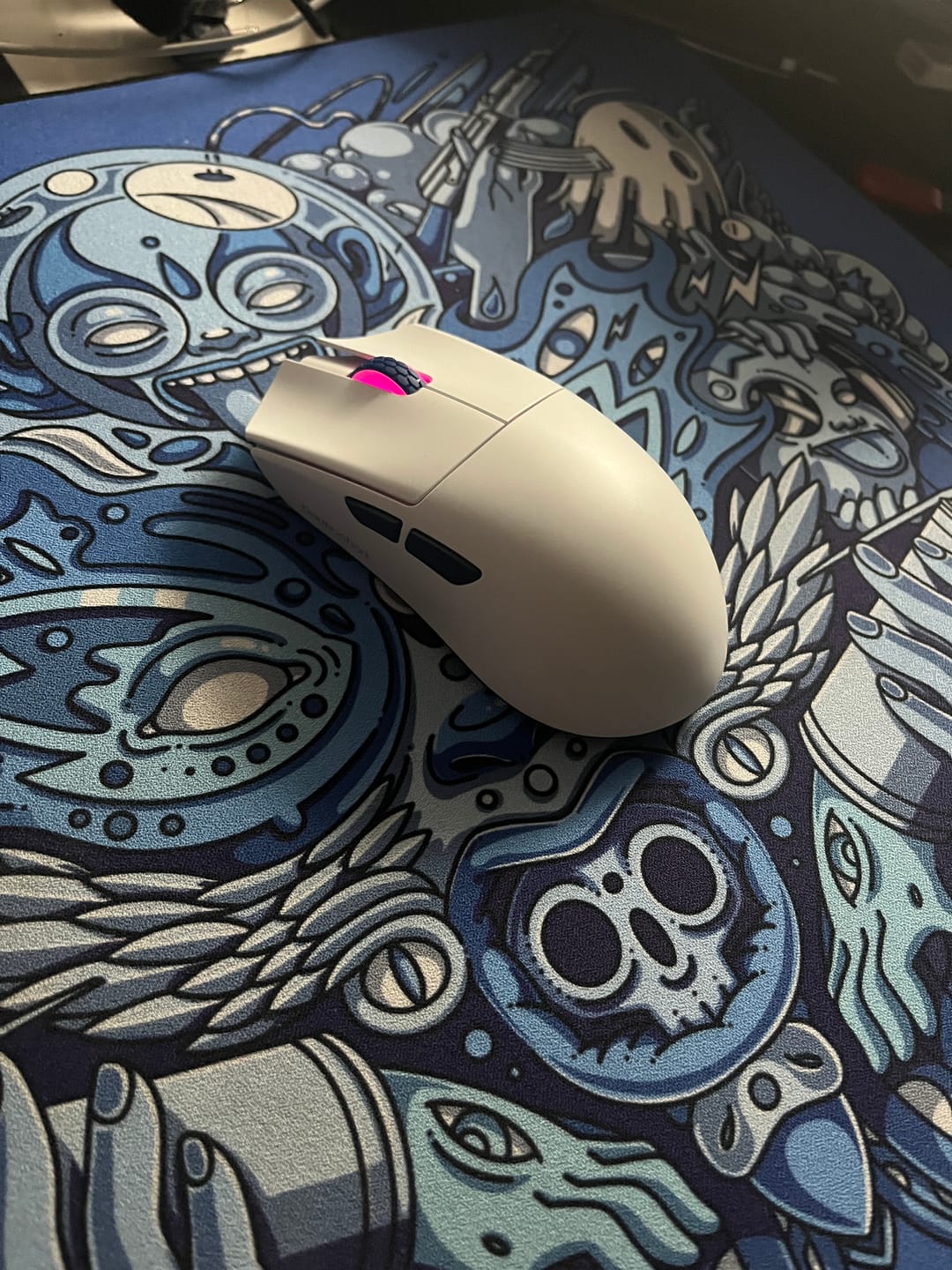 Customer photo review of Darmoshark M3S Max Wireless Mouse
