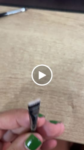 Customer video review of RUNWAY COLLECTION - JL10 PINCEL PLANO PARA OJOS