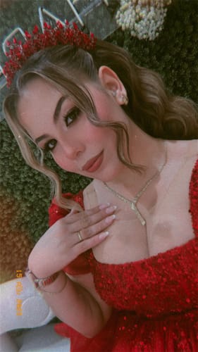 Customer photo review of Pearl Kiss - Medium Almond - 30 Adet Takma Tırnak