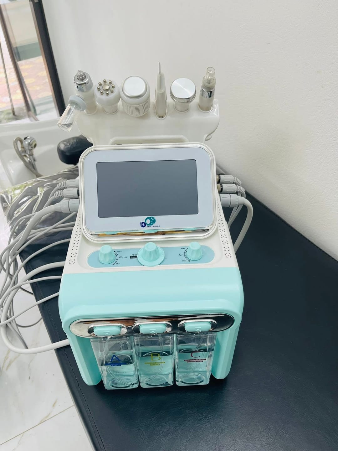 Customer photo review of 4th Gen Hydro Dermabrasion Facial Machine 6 in 1