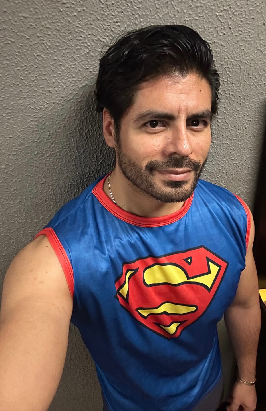Customer photo review of Playera Sin Mangas Superman Oficial
