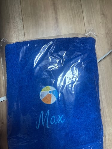 Customer photo review of Personalisiertes Kinder Handtuch mit Namen und Motiv bestickt