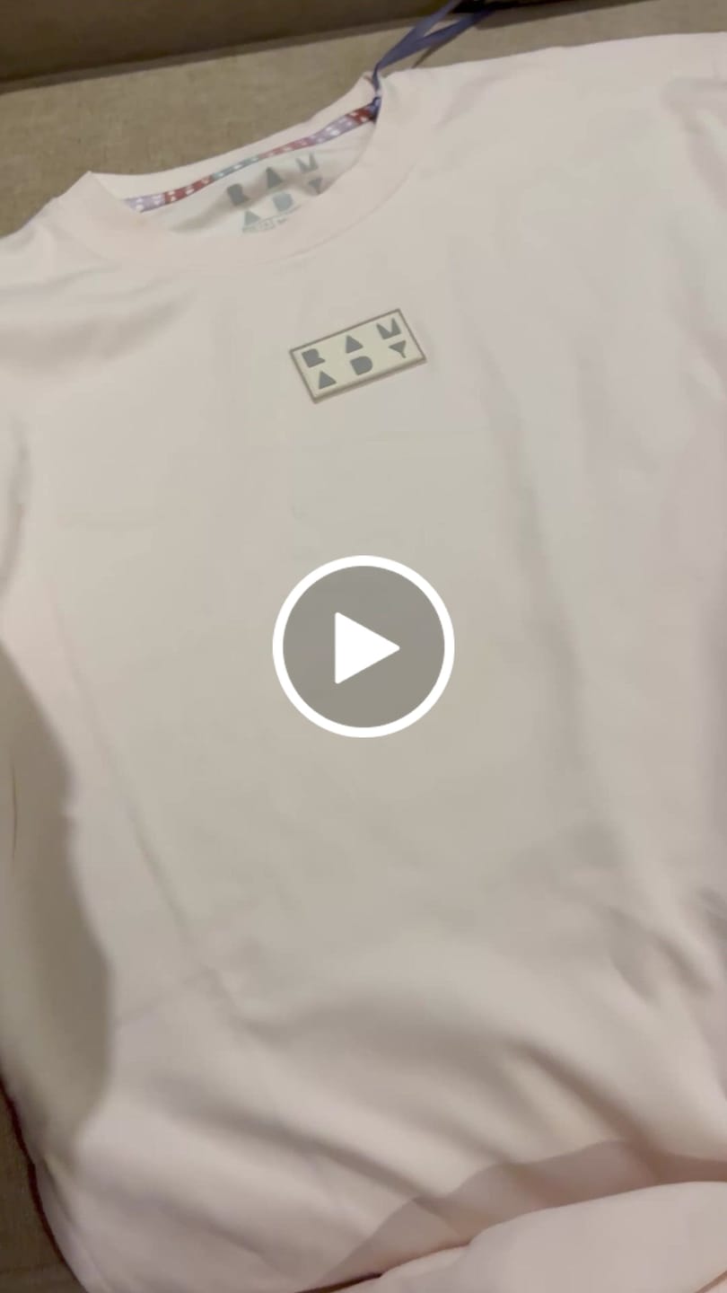 Customer video review of Kids' Camel T-shirt"