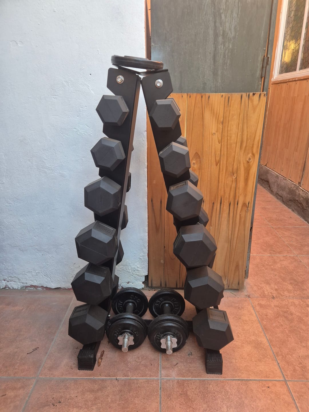 Customer photo review of Pack IRONSIDE Mancuernas Hexagonales (KG) + Rack de Almacenamiento