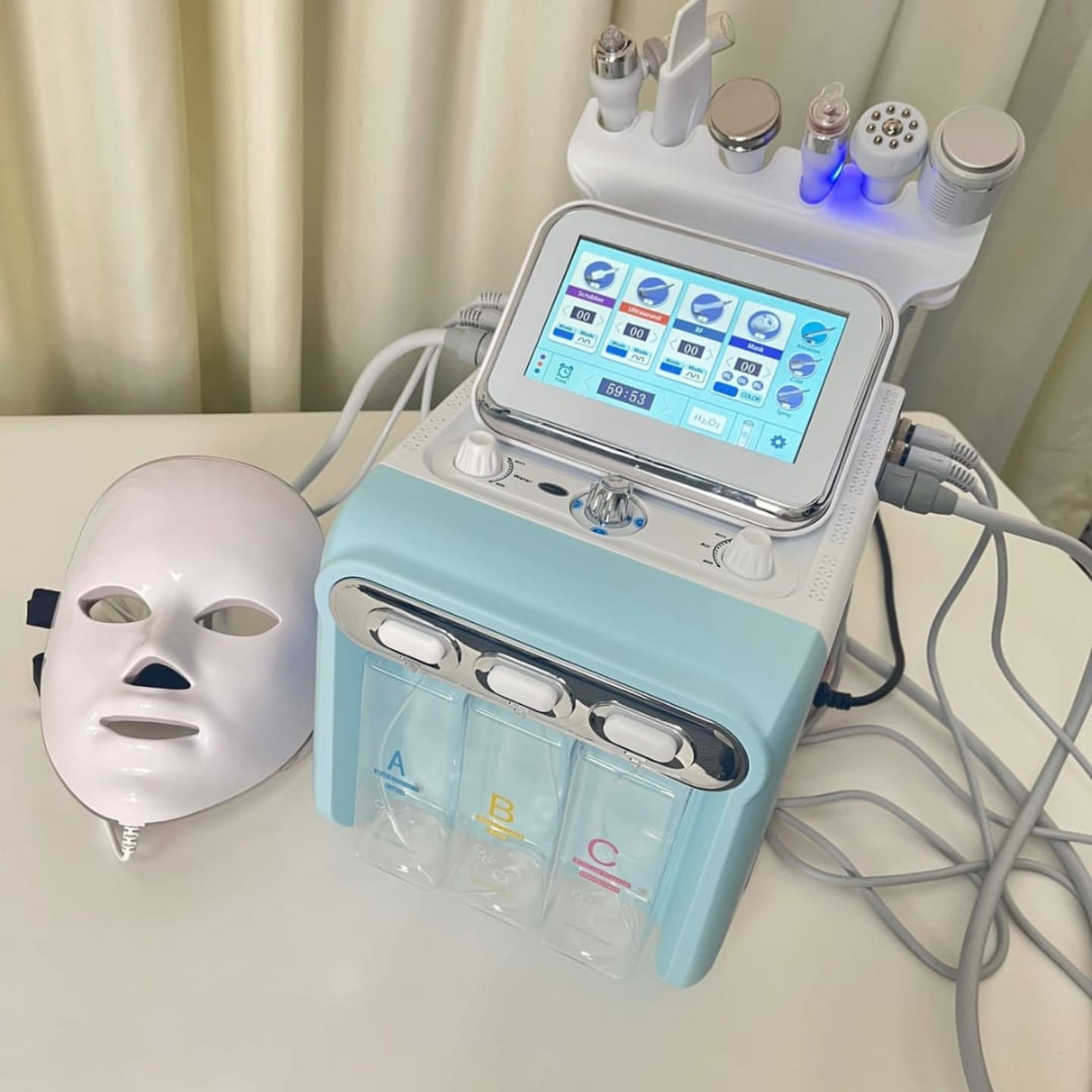 Customer photo review of 4th Gen Hydro Dermabrasion Facial Machine 7 In 1