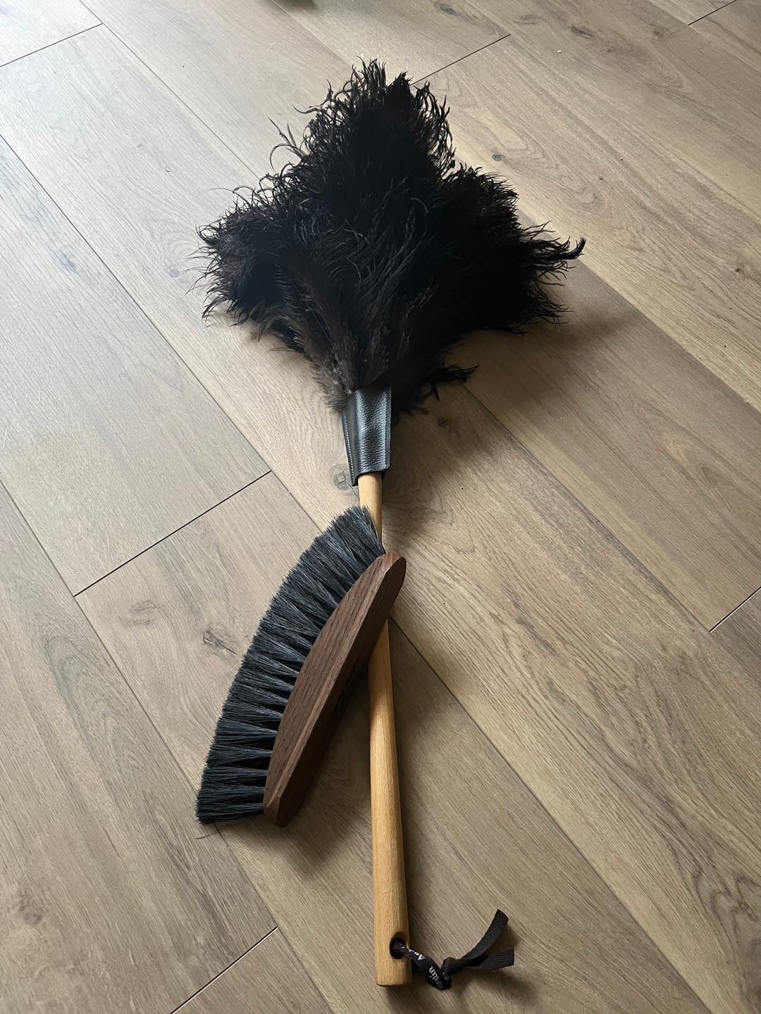 Customer photo review of Brosse à épousseter crin frêne