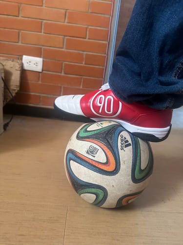 Customer photo review of Nike Total 90 White & Gym Red