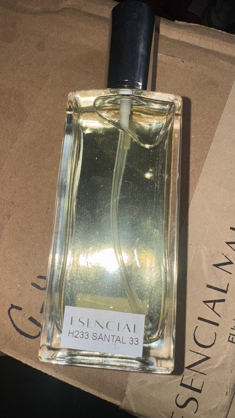 Customer photo review of H233 Inspirado en: Santal 33 - Le Labo